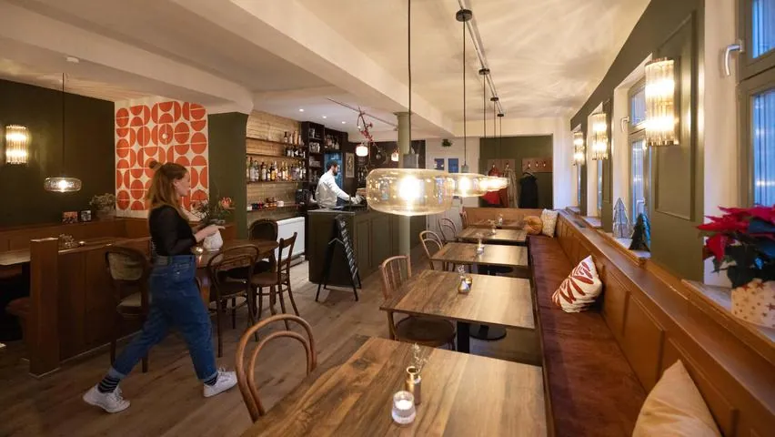 Restaurant mit Bar, das degaso einsetzt
